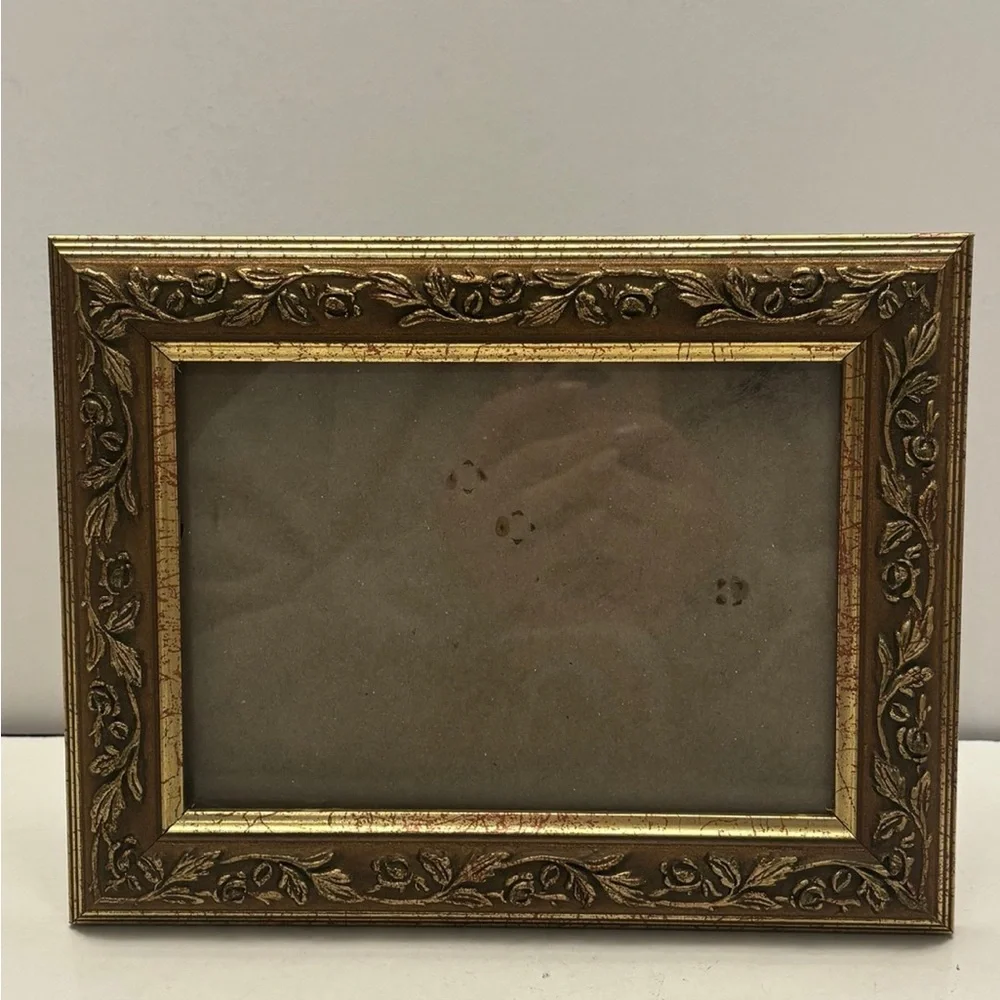 Gold like picture frame